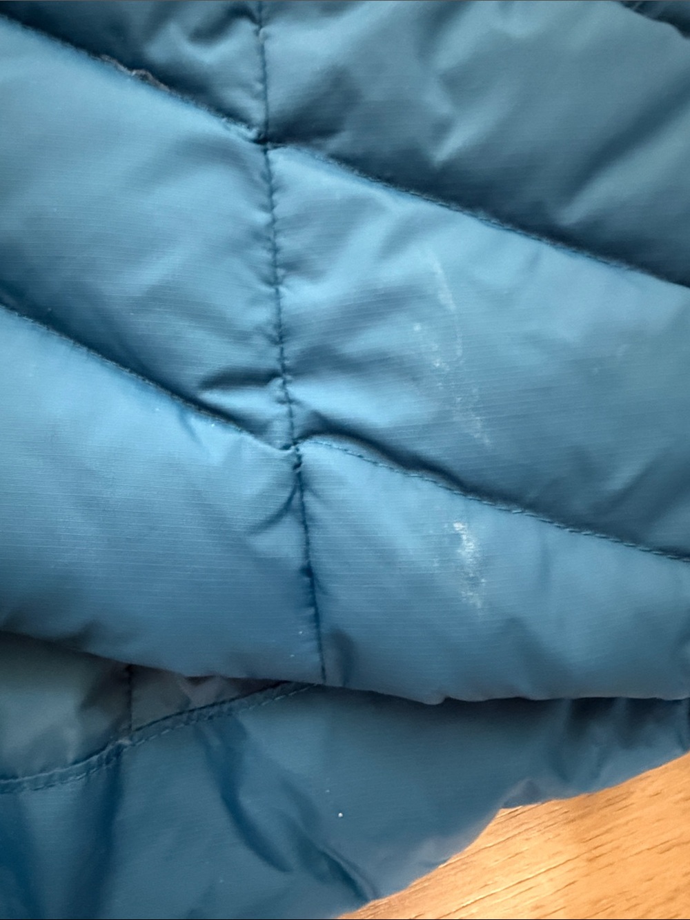 Duluth Trading Company Down Right Blue Quilted Tunic Puffer Vest- GUC - Picture 9 of 10